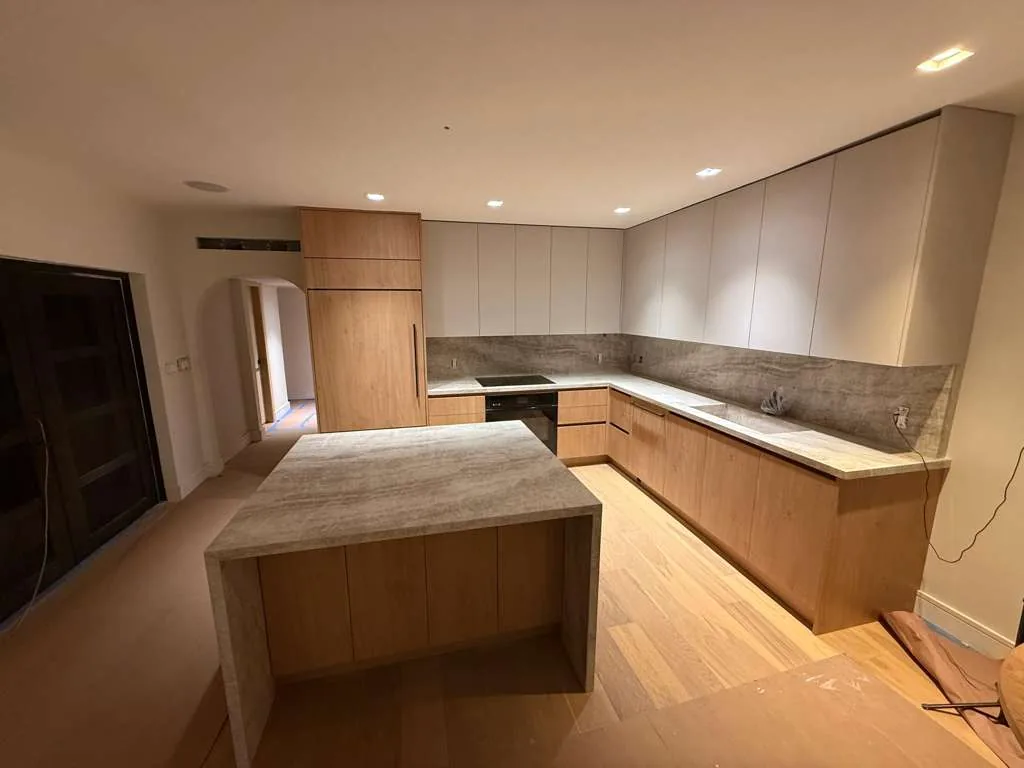 Gabinetes de cocina en madera de roble fabricados en Miami — Flasebas Millenium